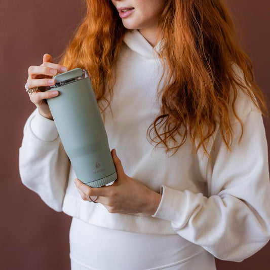 30-oz-groove-tumbler-f4 4Manna_Website_Lifestyles-17.jpg