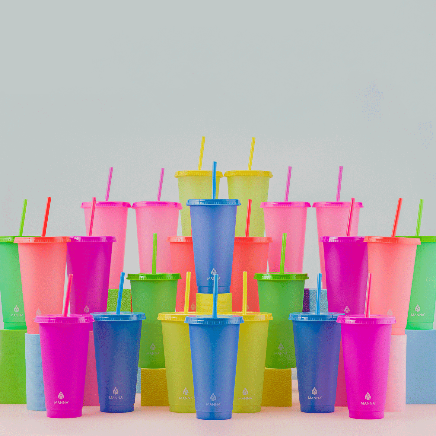 24-piece-original-color-changing-cup-set-u3 A0029811.gif