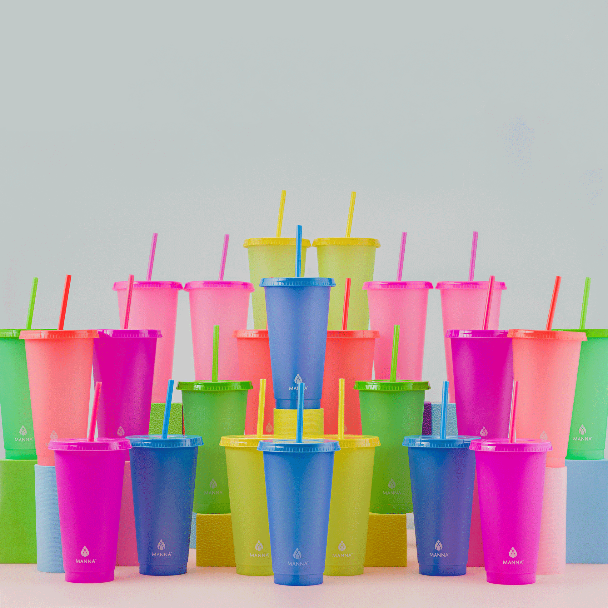 24-piece-original-color-changing-cup-set-u3 A0029811.gif