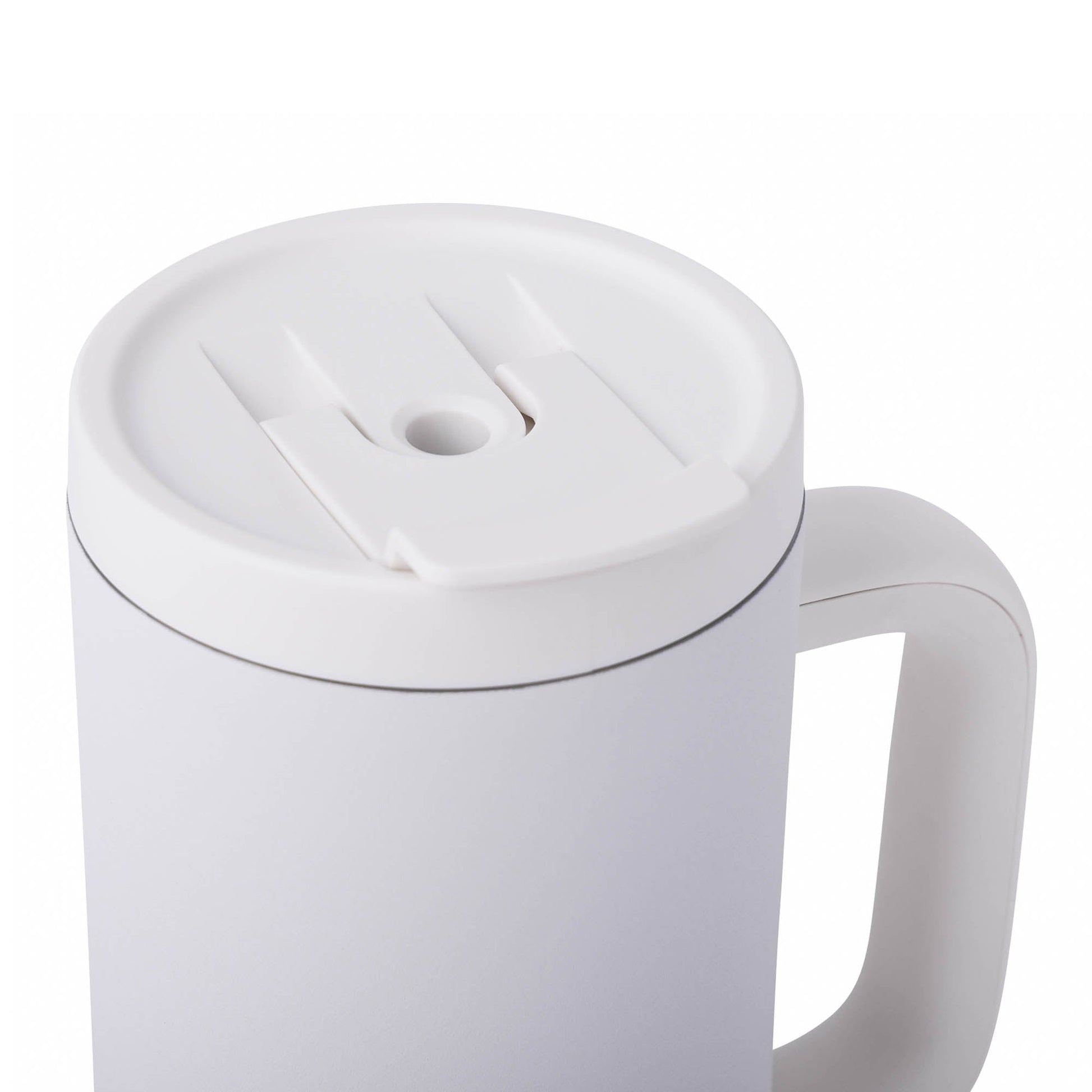 40-oz-leisure-tumbler-o2 CoreHome_MannaHydration_Whites_Raw-42.jpg