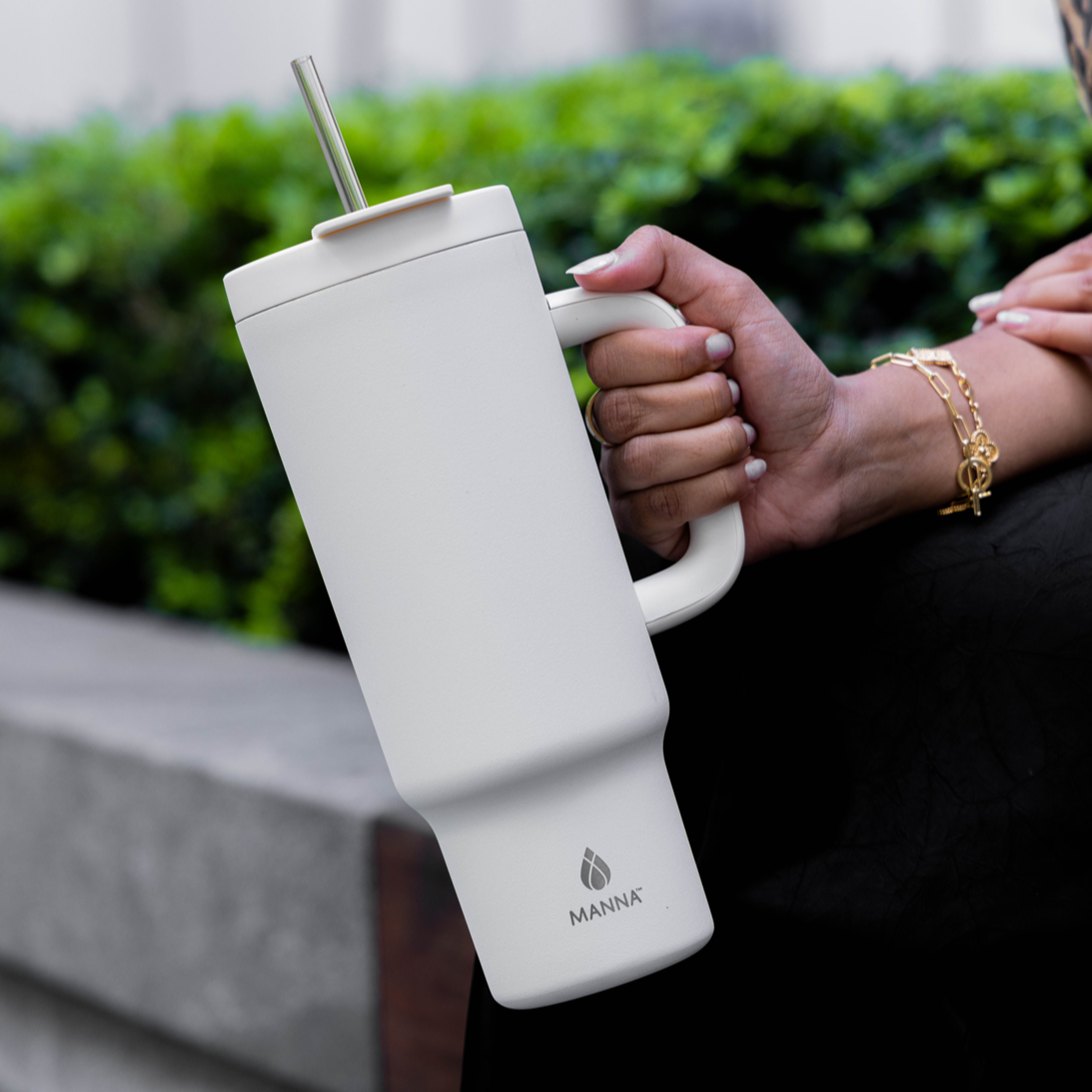 40-oz-leisure-tumbler-o2 Core_Home_Manna_Lifestyle_AUG_13-38.png